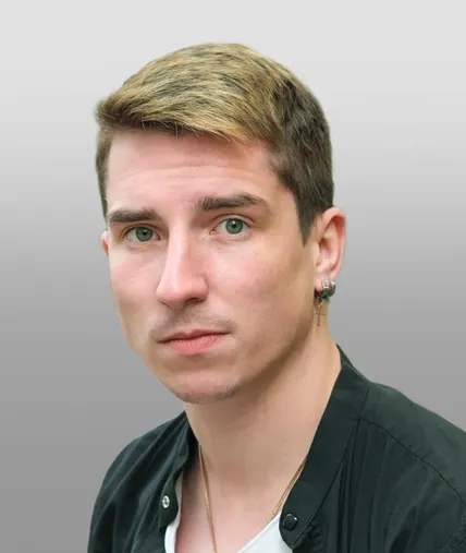 Nicolás S